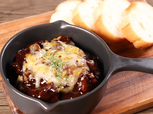 10分でできる!トロトロ牛すじのデミソース煮込み